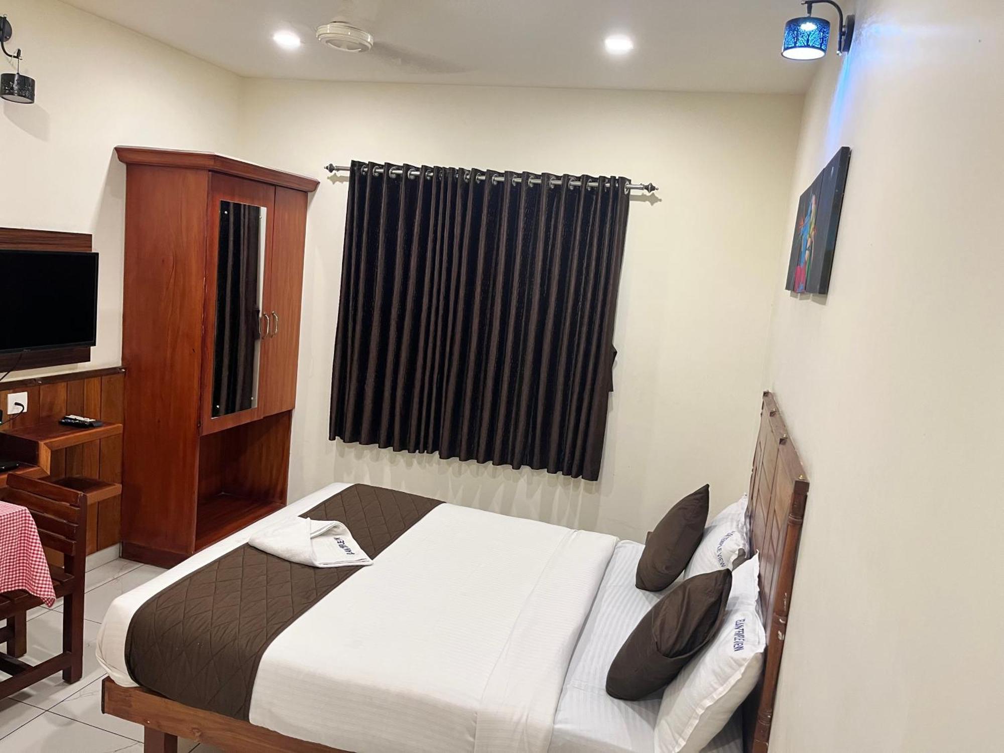 Velan Temple View Hotel Palni Bagian luar foto