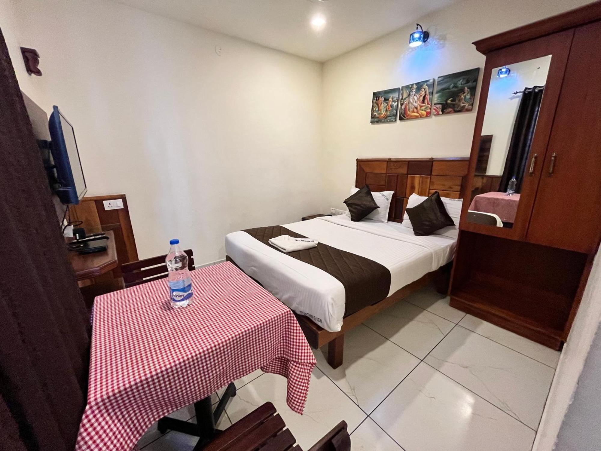 Velan Temple View Hotel Palni Bagian luar foto
