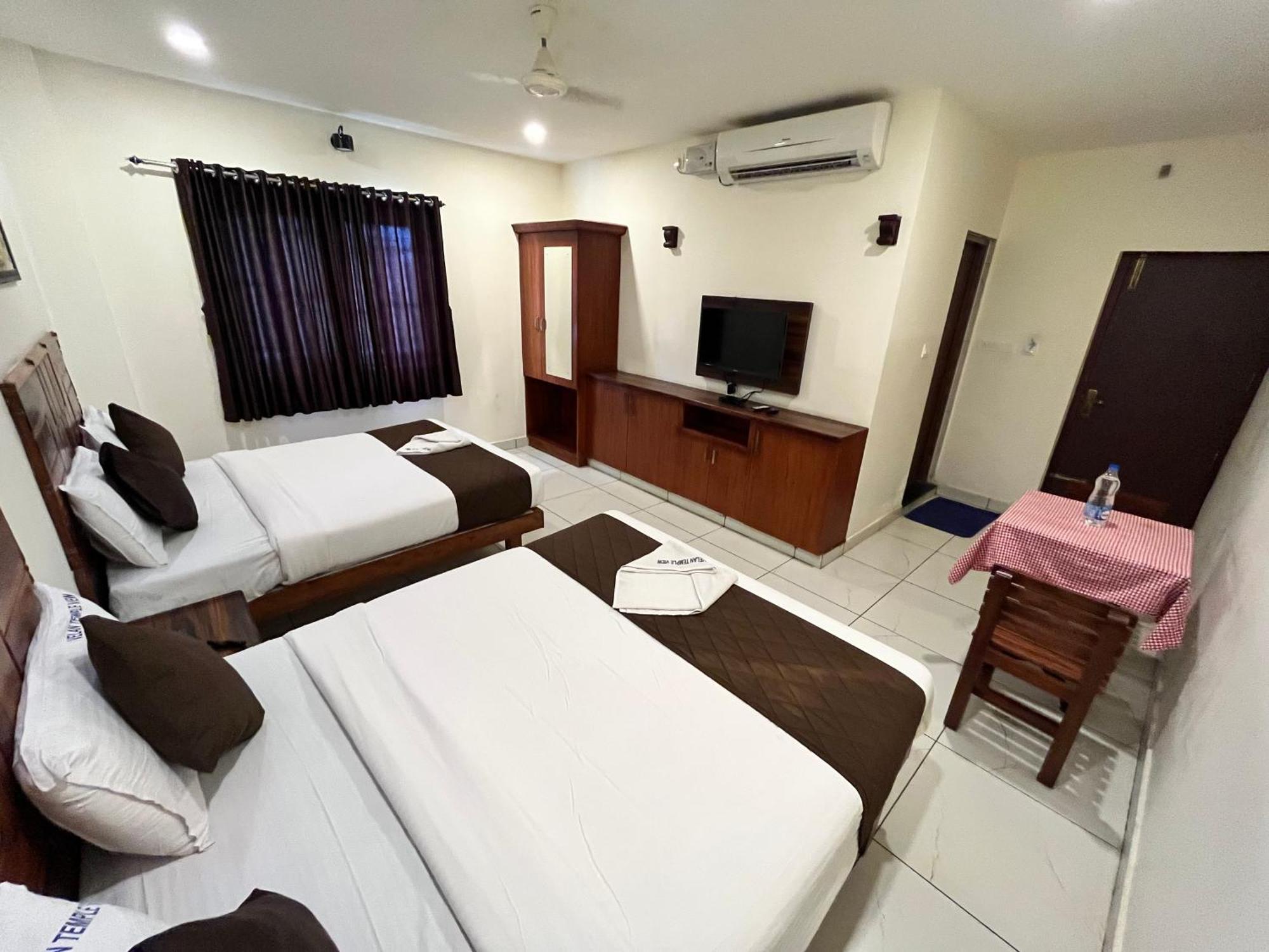 Velan Temple View Hotel Palni Bagian luar foto